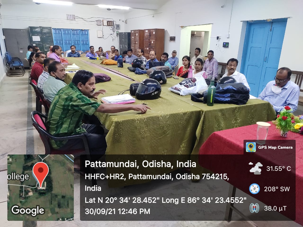 FAREWELL CEREMONY OF MR. A.K MOHARANA, DEMONSTRATOR IN PHYSICS