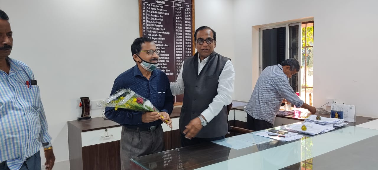 Welcome ceremony of Mr.Kulamani Lenka.