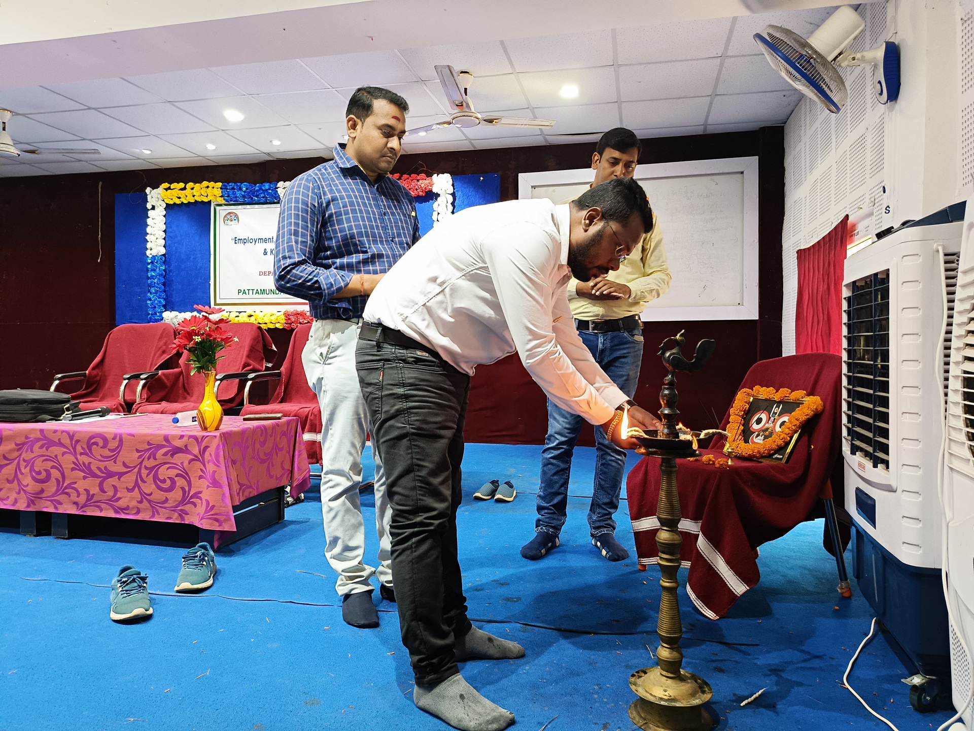 Departmental Seminar, 23-24